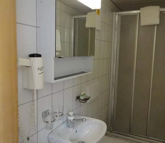 فندق مبيت وإفطار B&B Eischoll 3*